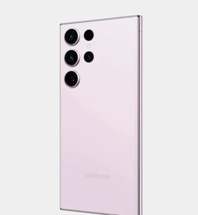 Samsung Galaxy 23 ultra ayol kishi tutgan