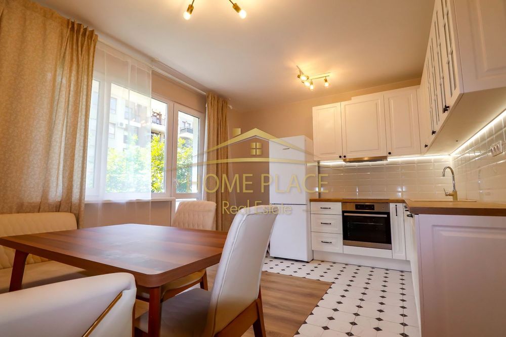 ДВУСТАЕН апартамент под наем - Левски