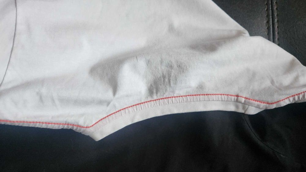 Guess тениски Бяла и черна хс с размер