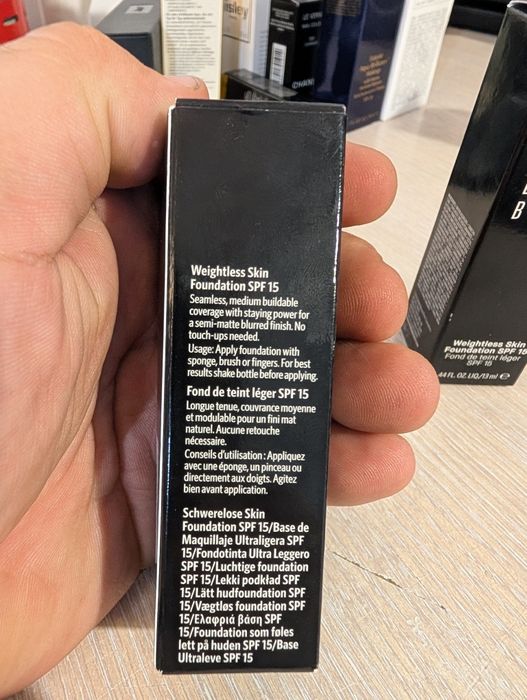 Fond de ten BOBBI BROWN Weightless Skin Foundation SPF15 13ml nr.12