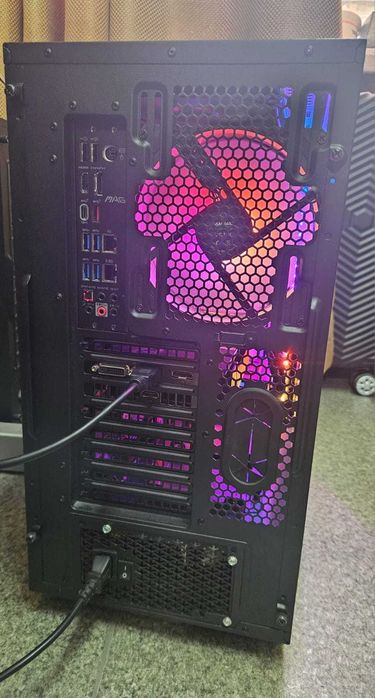 PC Gaming  i5 10600KF, 32GB RAM, GTX 1660 Ti