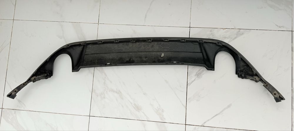Спойлер диффузор заднего бампера vw Golf GTI MK7