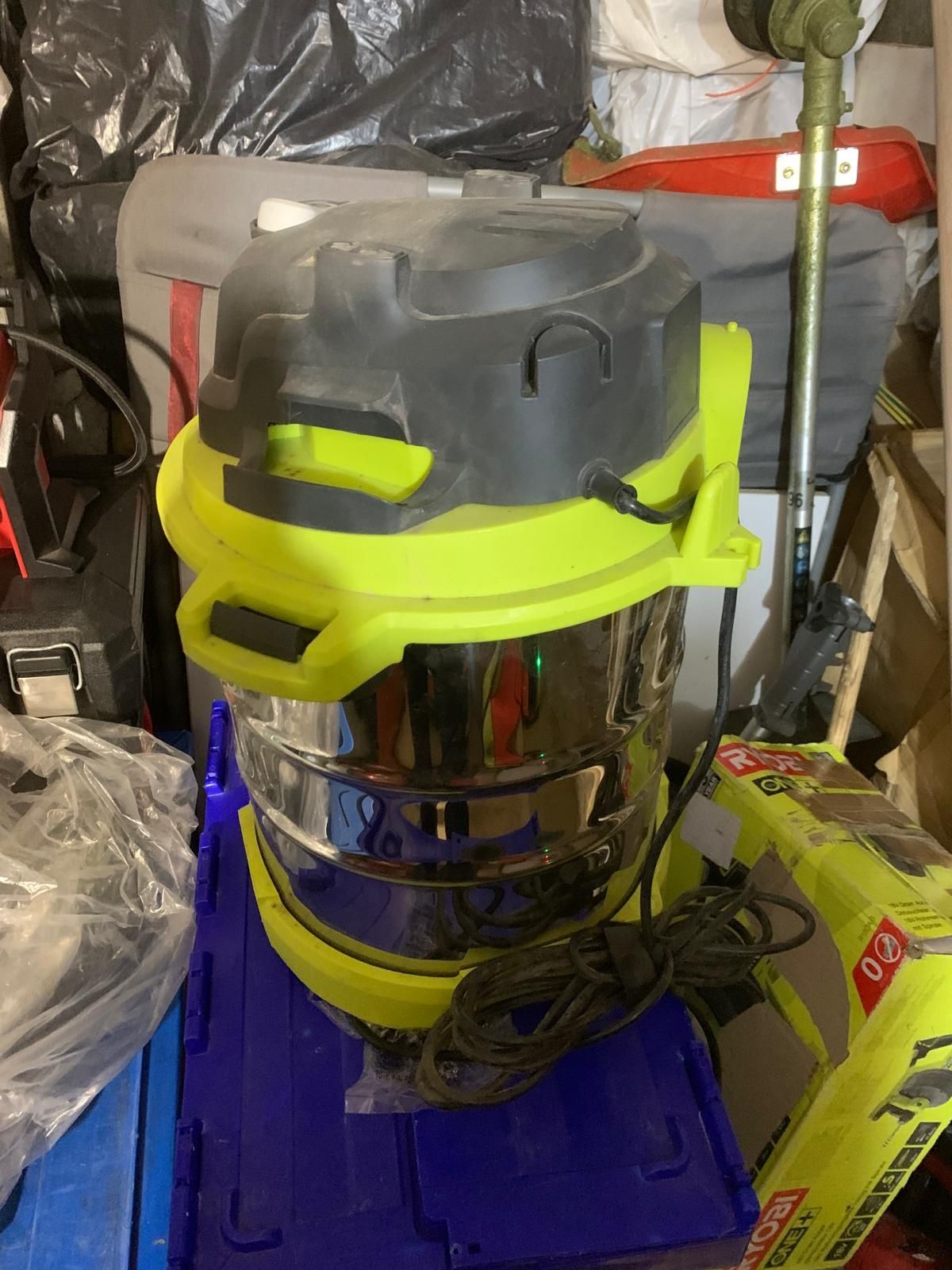 Aspirator Ryobi m