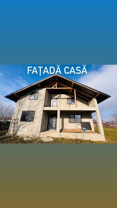 Casa nouă cu etaj de vânzare/ Vilă spațioasa/ Centrul localității