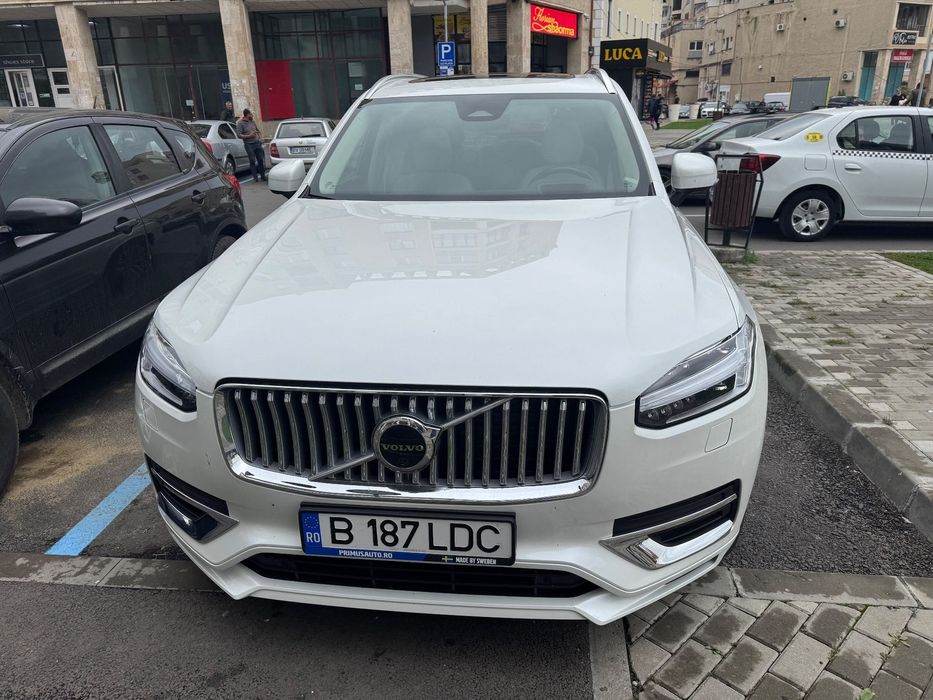 Volvo XC 90 Volvo XC 90 UNIC PROPRIETAR, cumpărată de nou din reprezentanta