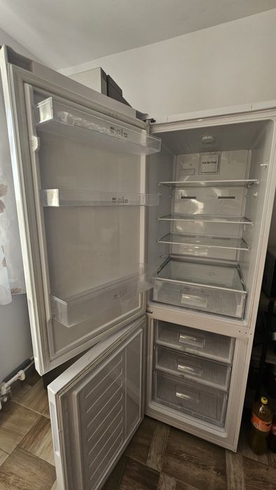 Vand Frigider Arctic - No Frost - functional