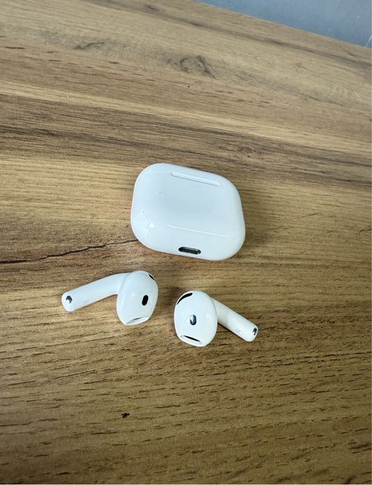 airpods 4 Продам оригинал