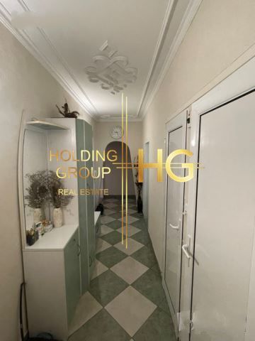 Продава се Четиристаен апартамент в Варна, Цветен квартал - 95 кв.м за 1790 €/кв.м - Снимка #8