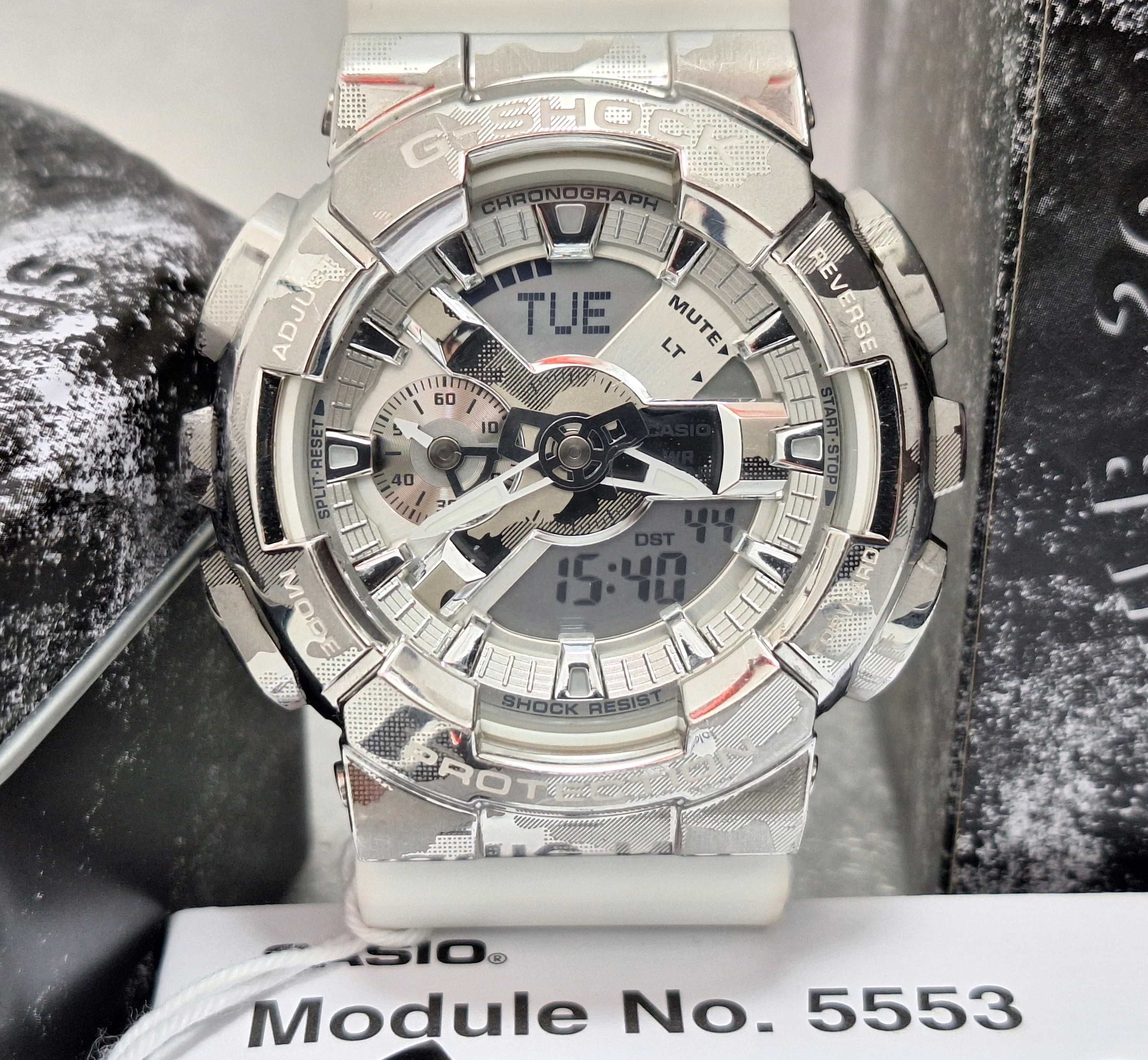 Перфектен! Часовник Casio G-Shock GM-110SCM-1AER УНИСЕКС!