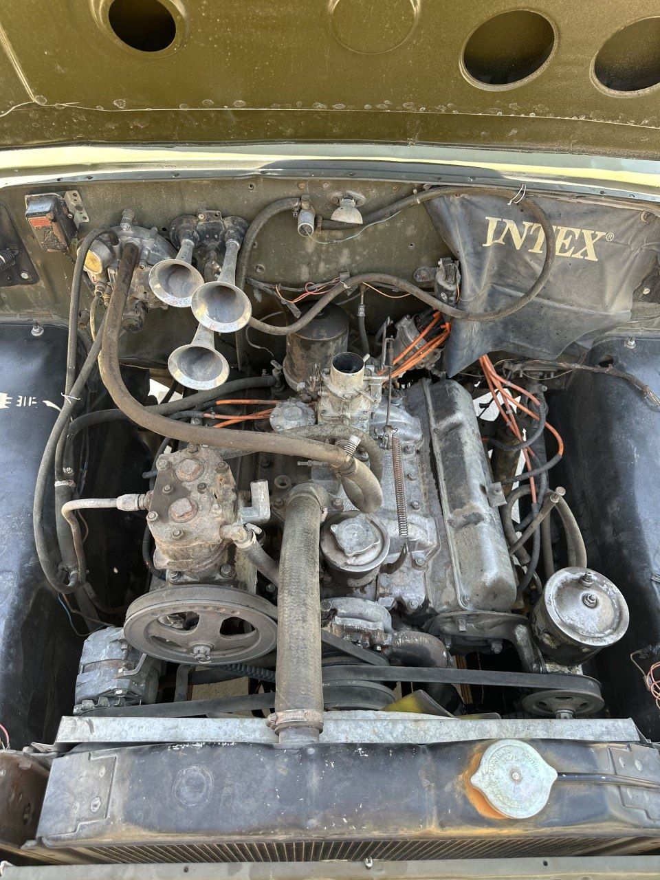 Zil 131 zor sastayaniyada hamma joyi zor qogan malumotla telda narxi 1