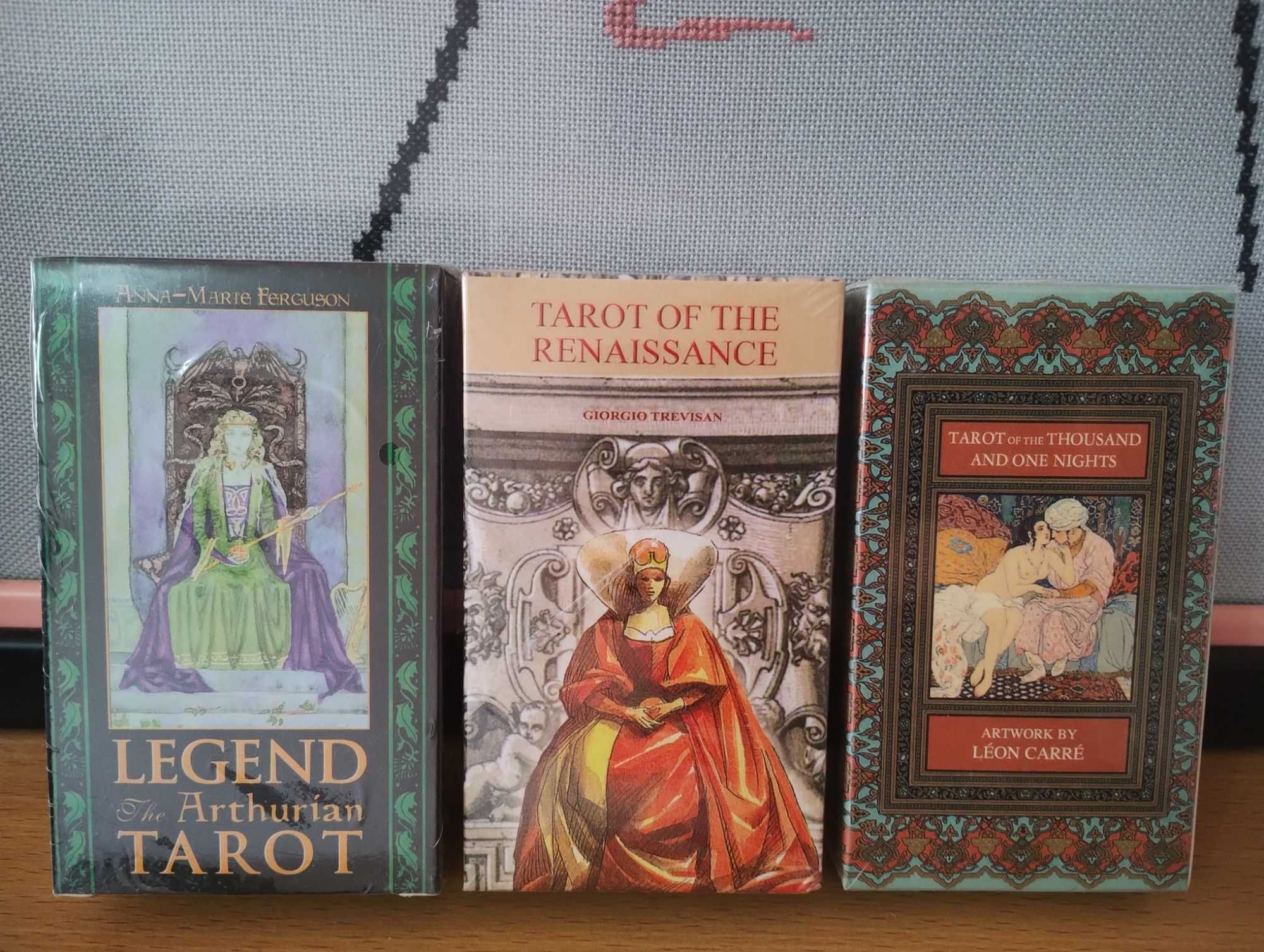 Tarot of 1001 Nights&Legend the Arthurian Tarot&Tarot of Renaissance
