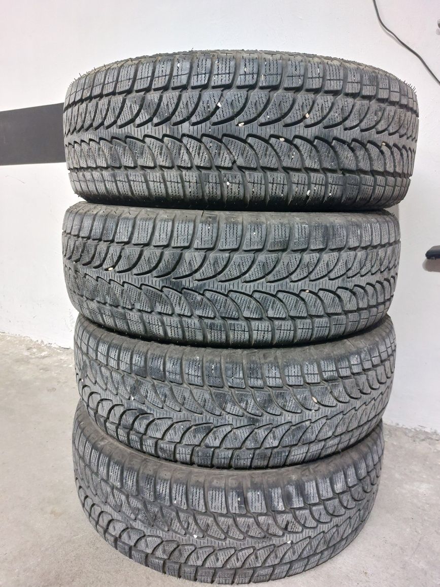 Зимни гуми Bridgestone Blizzak LM-80 evo 215 65 16