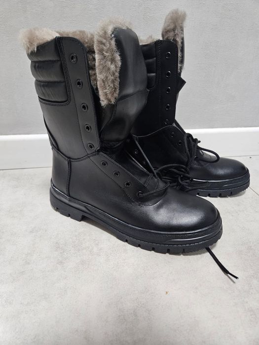 Продам зимние берцы