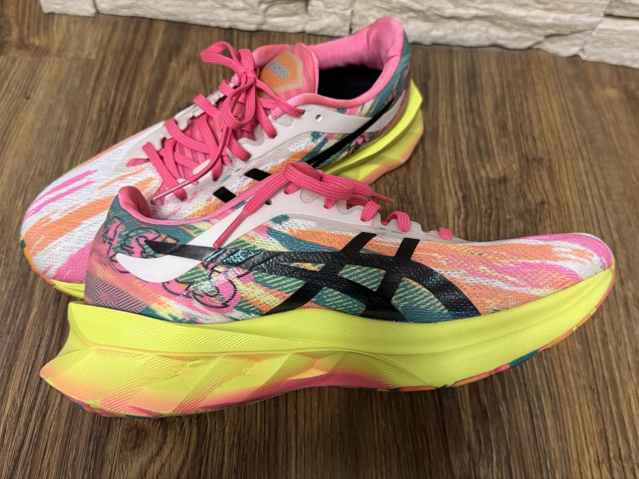 Маратонки Asics за жени