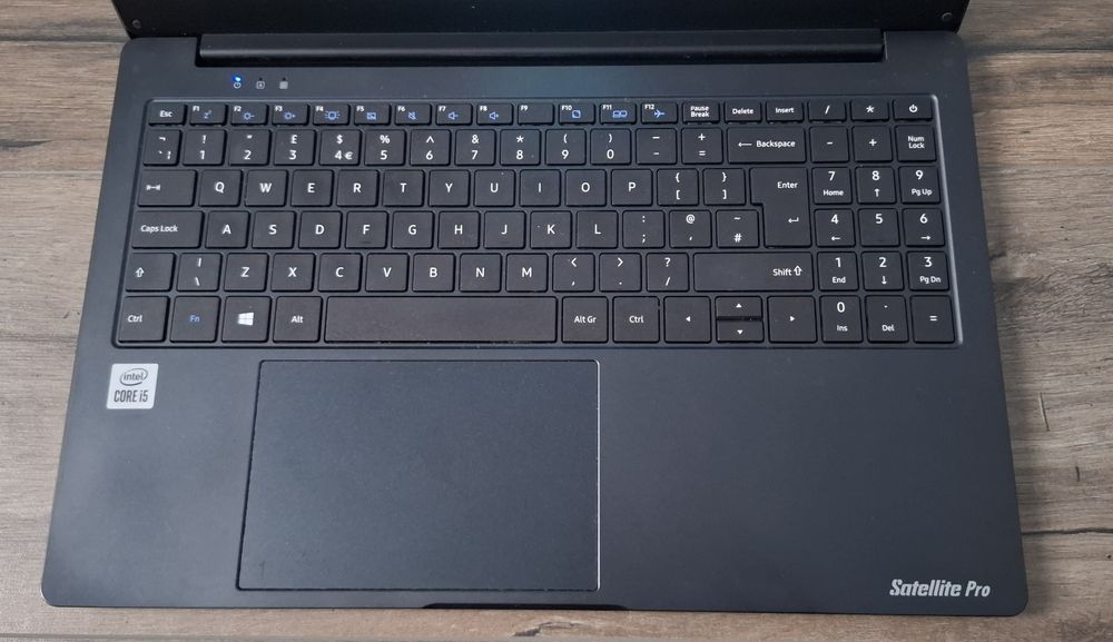 Toshiba Dynabook C50