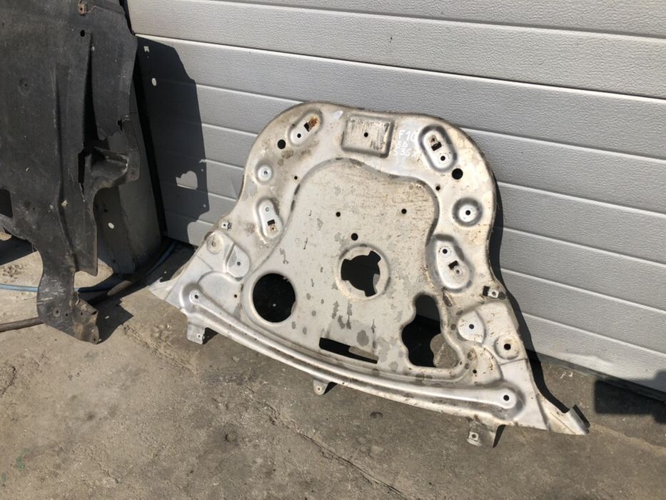 Scuturi scut motor aluminiu Bmw seria 5 F10 F11 530xd xdrive 525xd F01