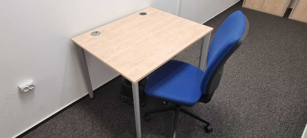 Vind Birou - second hand, preț avantajos