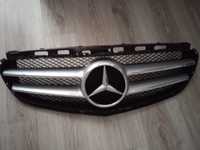 Решетка от Mercedes-Benz w212 рест
