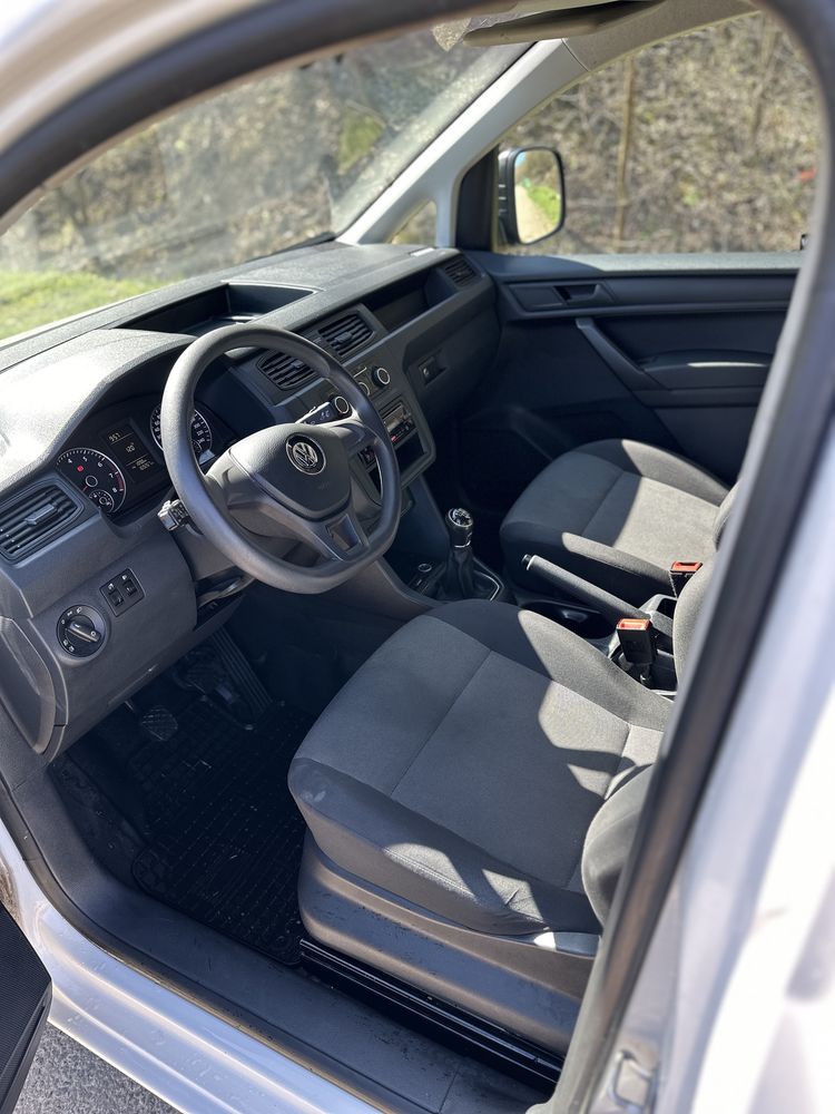Volskwagen Caddy  Maxi 1.4 tsi 125 cp 2019