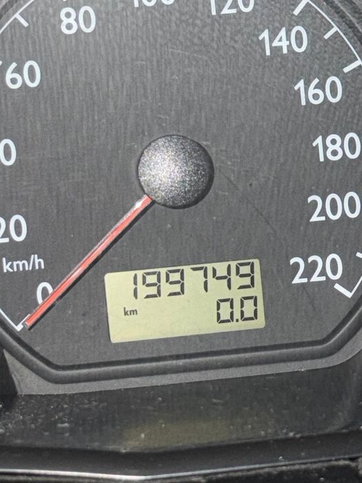 Продава се VW Поло 1.2i Бензин