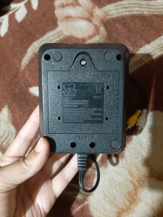 Vand manetă Joystick C-64 Originală cu Cabluri AV - Stare bună retro