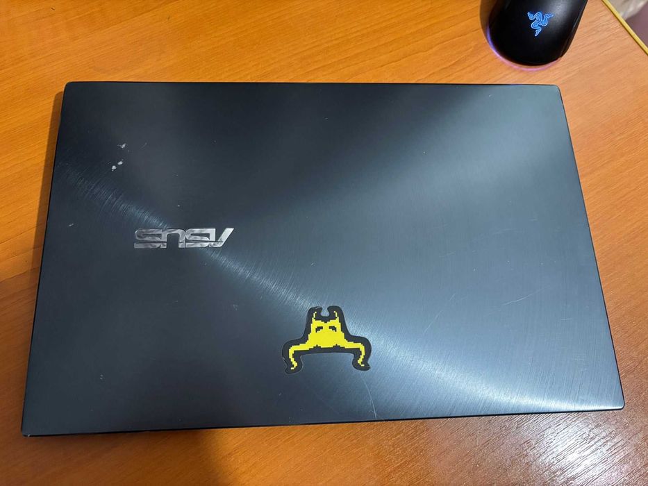 Laptop ultraportabil Asus Zenbook 14 – Ryzen 7, 16 GB RAM, 1 TB SSD