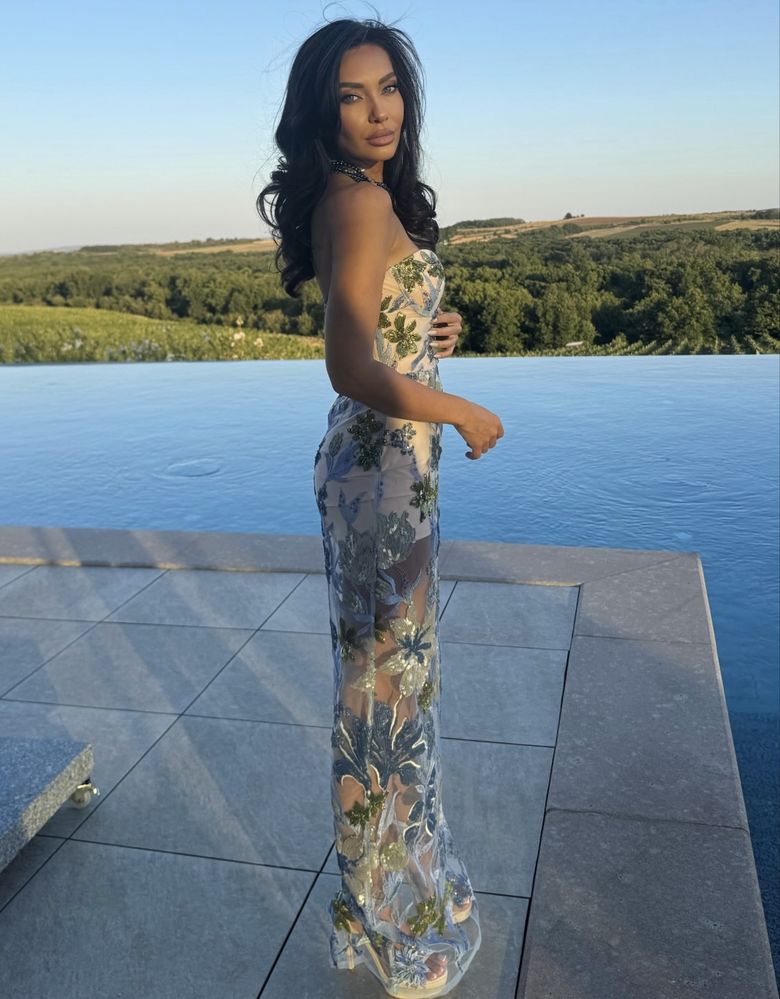 Miss Rosier рокля размер С