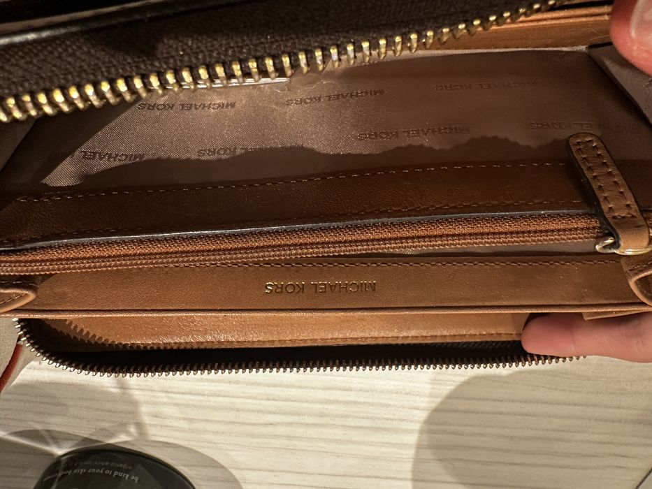 Портмоне Michael Kors и Furla