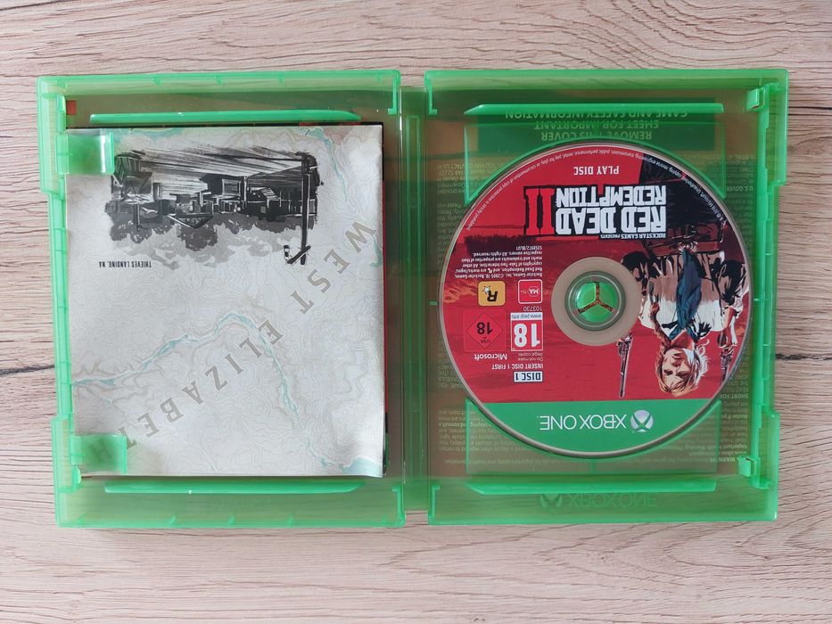 Vând consolă Xbos One S, 1TB