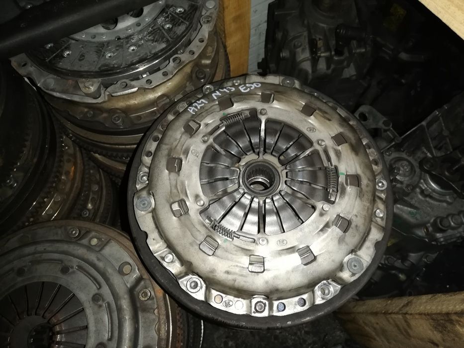 Volanta kit ambreaj bmw e90