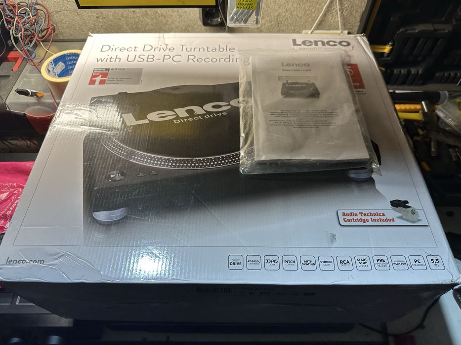 Грамофон Lenco L-3809