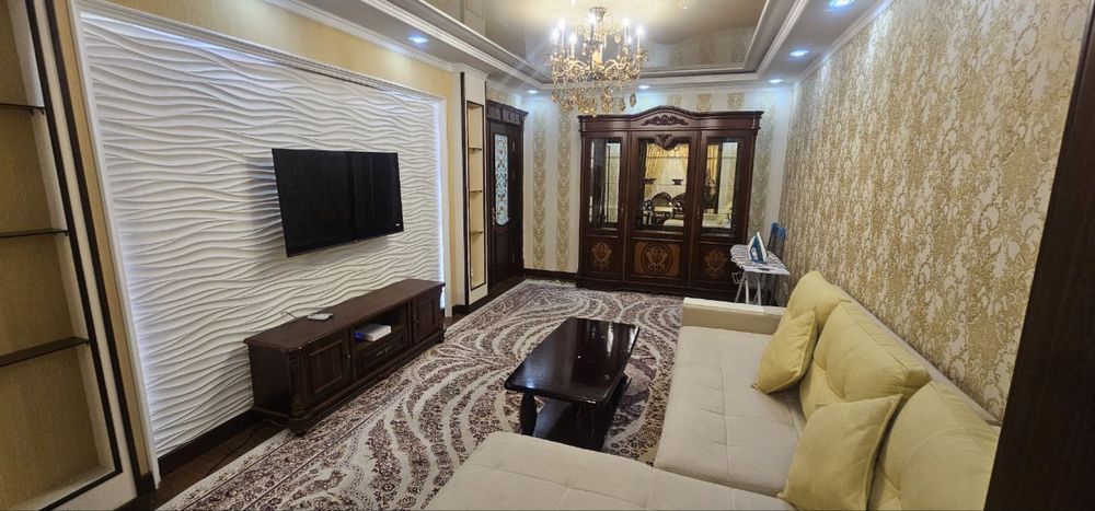 Сдается квартира на Ойбеке 3 комнатная