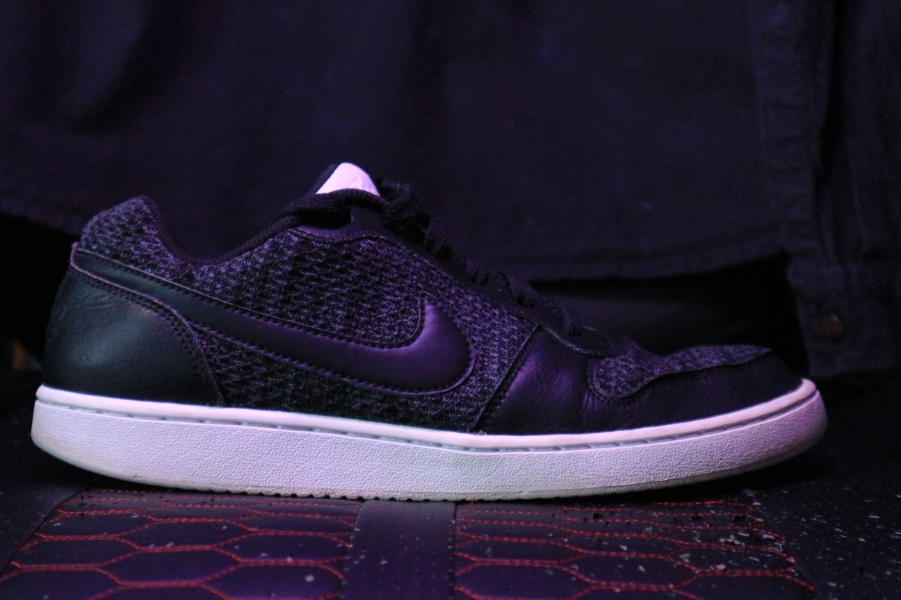 NIKE Ebernon Low Prem