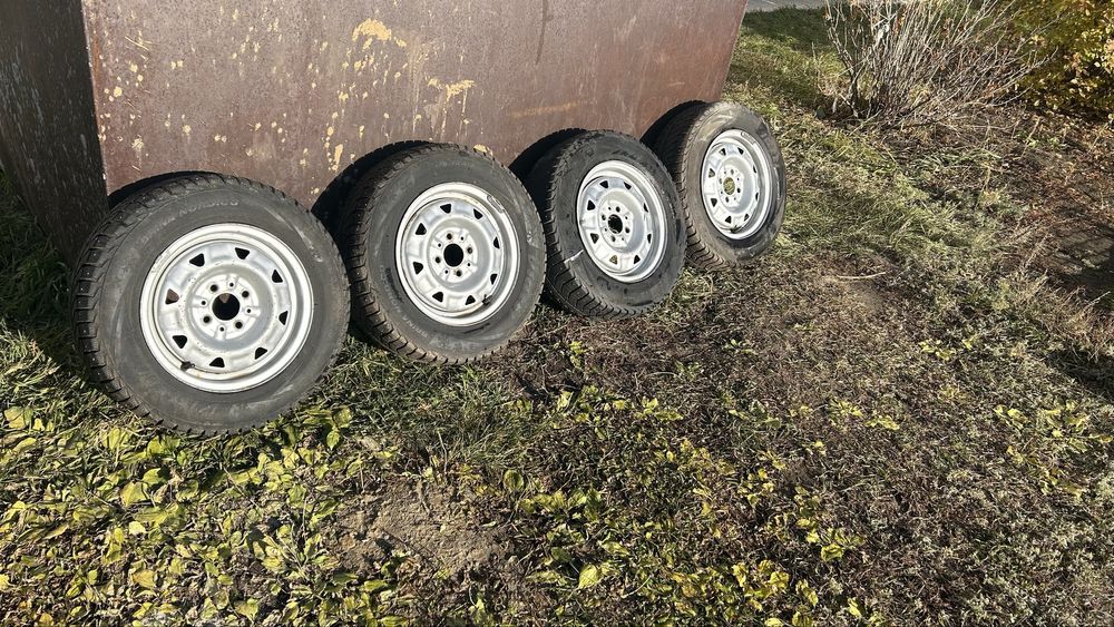 Продам комплект на 13