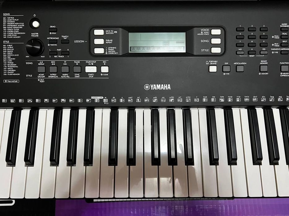 Синтезатор Yamaha psr -e373