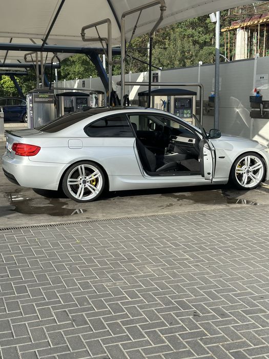 Dezmembrez e92 330xd 2012