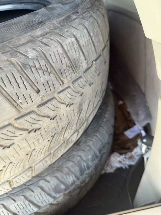 Anvelope iarna 235/65 r17