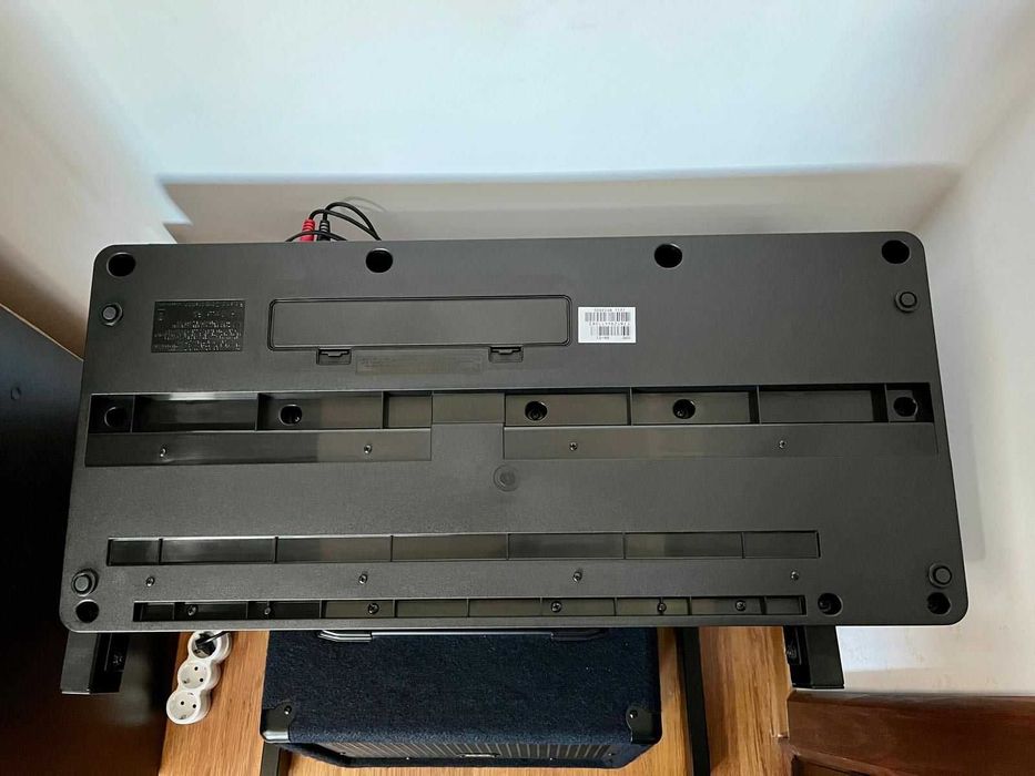 KIT Sintetizator Roland Gaia 01-SH cu stand , aplificator si husa