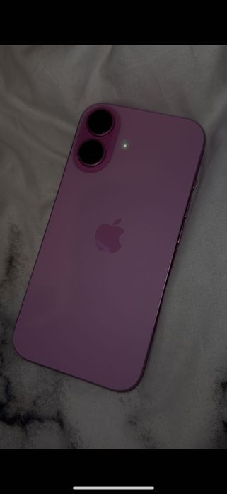 iPhone 16 с гарантией