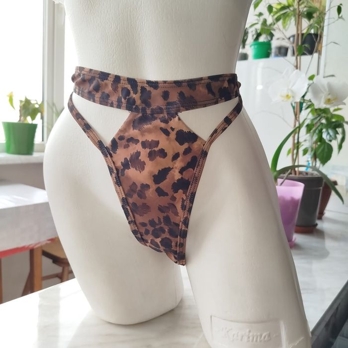 купальники продам