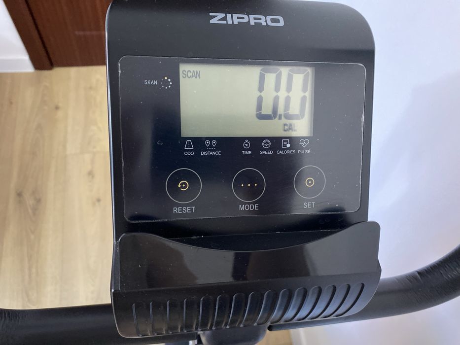 Bicicletă de apartament Zipro Boost volantă 7kg fitness cardio