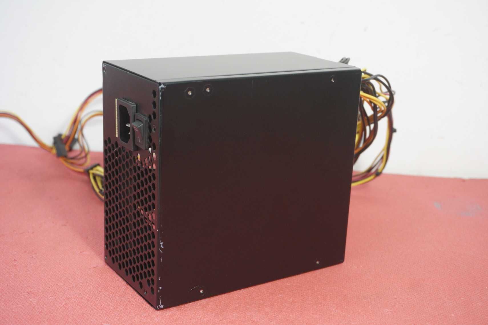 Захранване LC Power 450W 80+ / 8pin CPU, 8 + 6pin PCIe / вкл ДДС