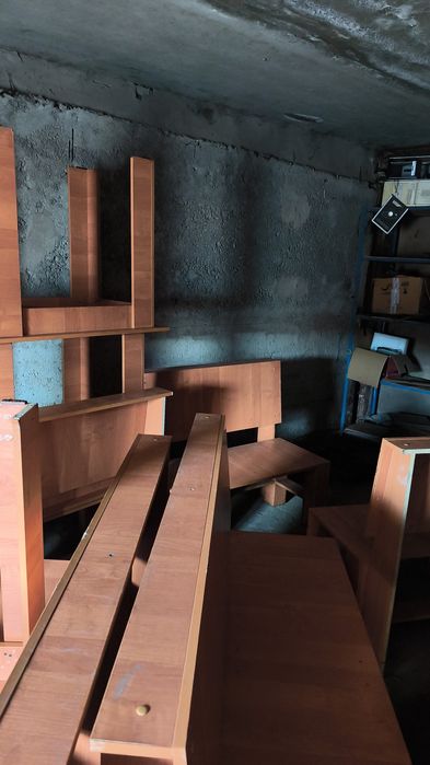 Столы, диваны из ДСП