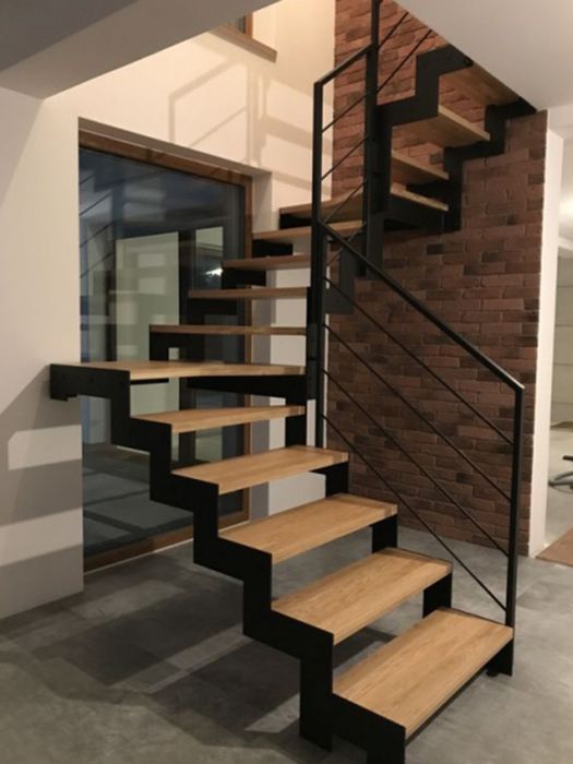 Scari metalice elegante! Porti, balustrade, scari suspendate etc