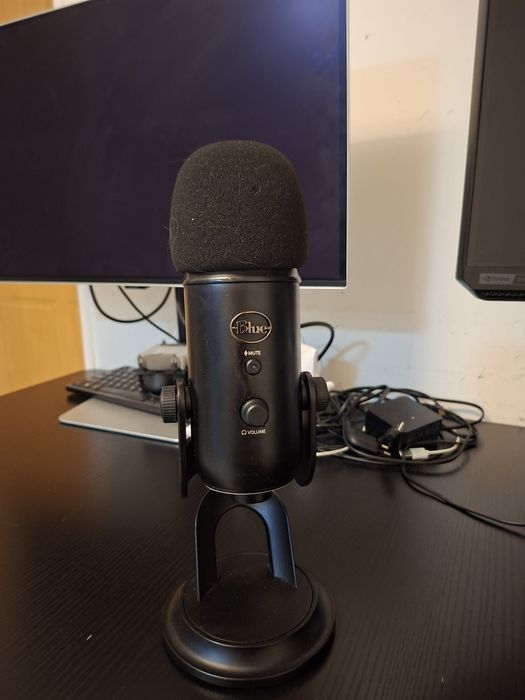 Microfon Blue Yeti ca nou