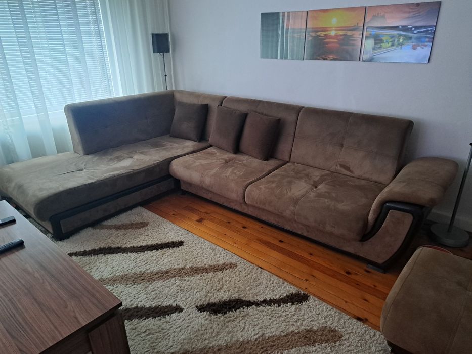 Холов ъглов диван