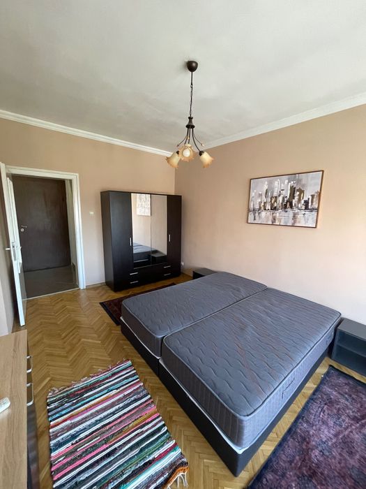 Дава се под наем Тристаен апартамент в Пловдив, Център - 86 кв.м за 561 € - Снимка #7