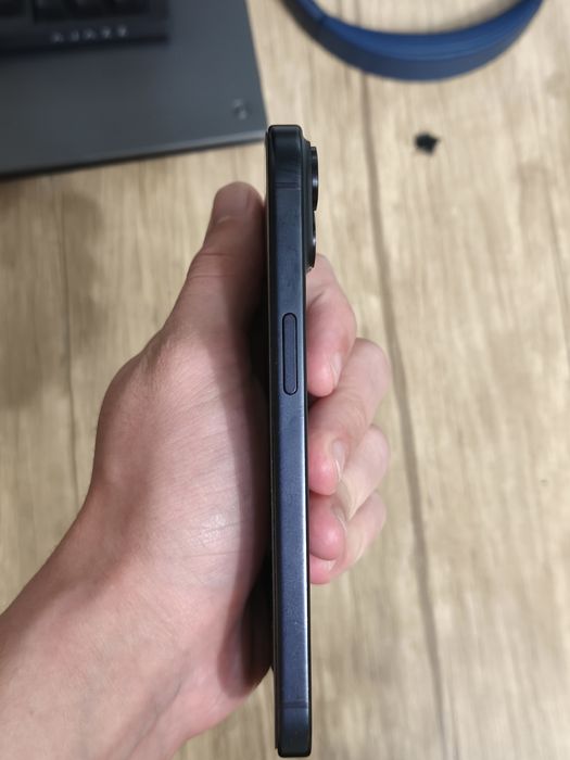 iphone 15  / 128