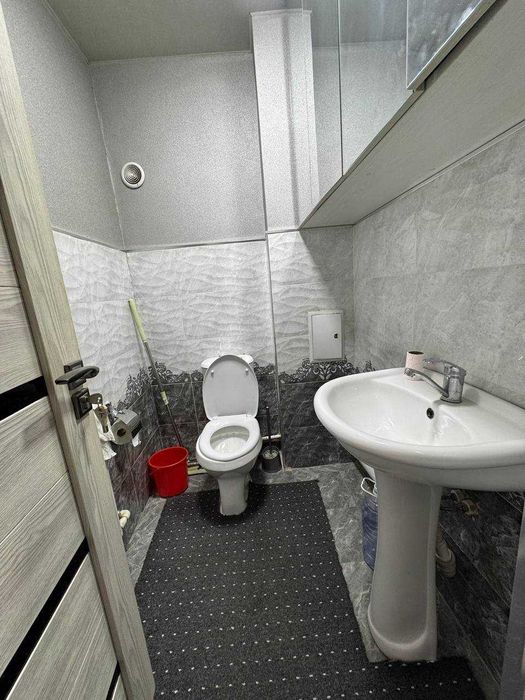 Сдаю квартиру
Новостройка в Чиланзаре
2/5/12
55 м2
Ал-Хорезми круг