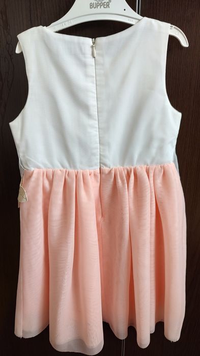 Rochita marimea 104/4 ani